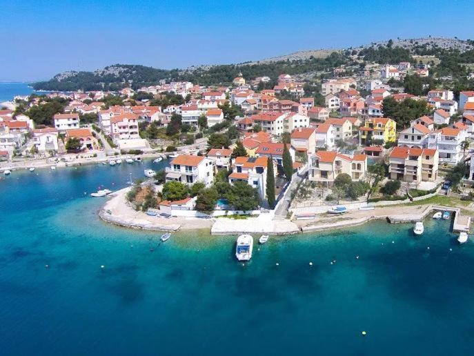 Villa Hedonica ซาบอริซ ภายนอก รูปภาพ