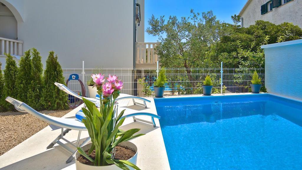 Villa Hedonica ซาบอริซ ภายนอก รูปภาพ